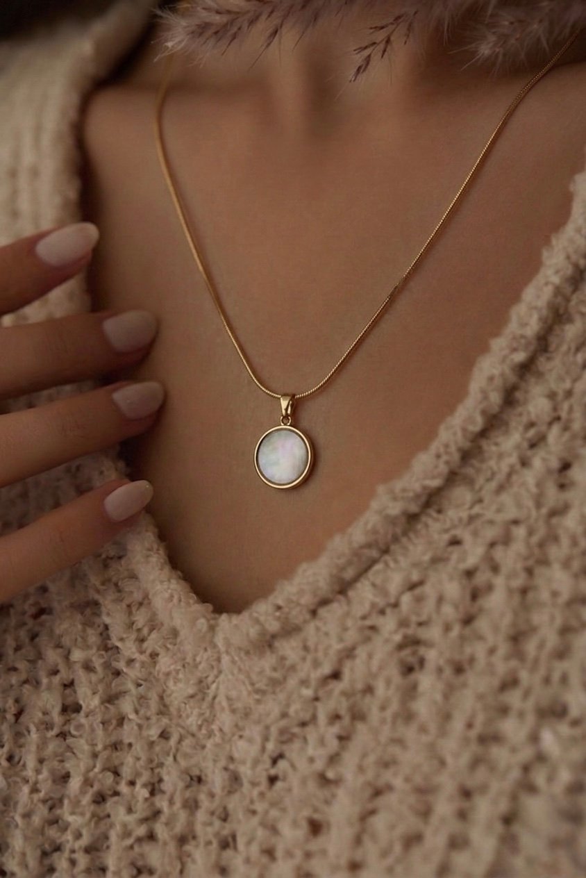 Moon gemstone neck chain - Image 3