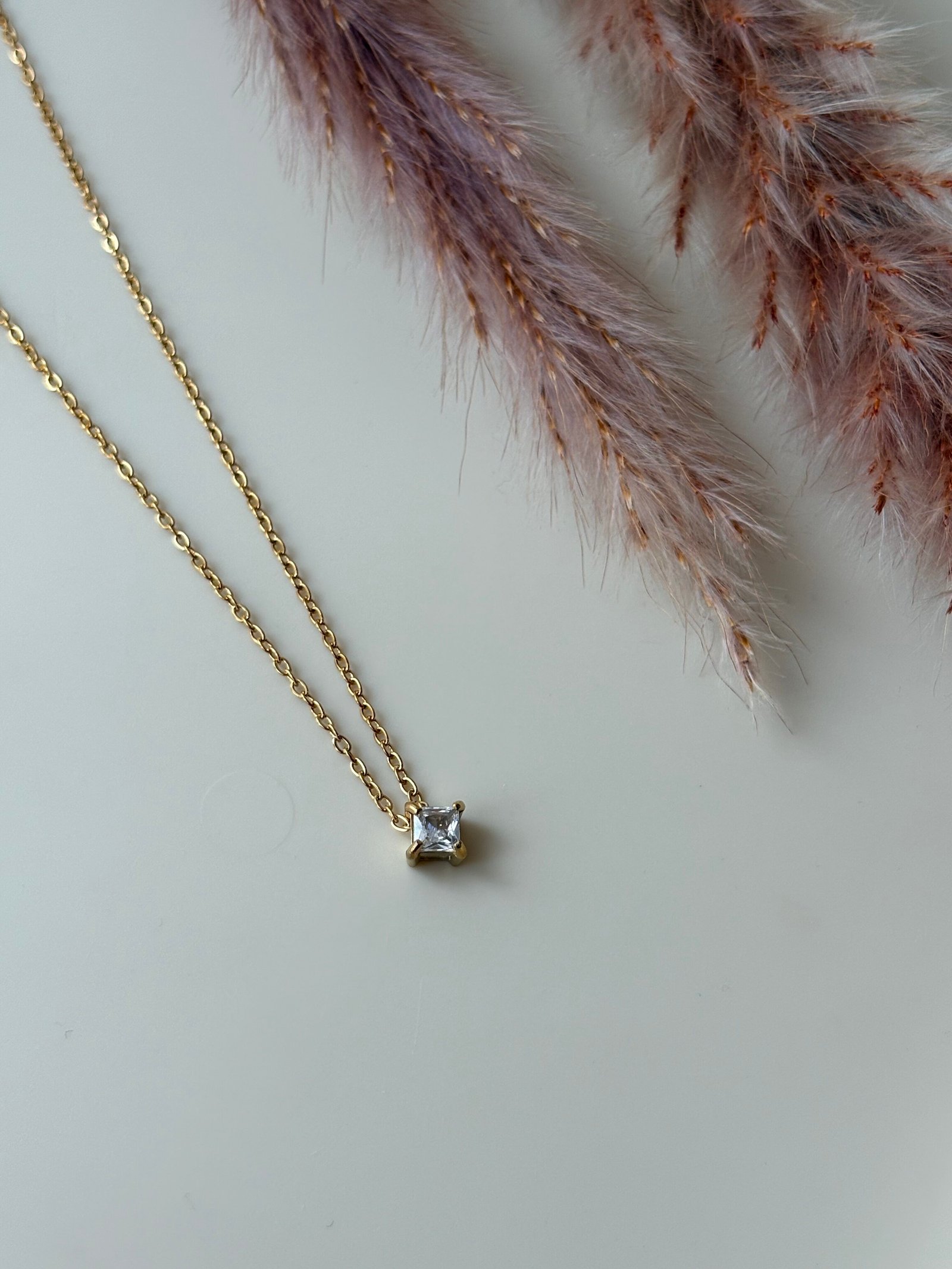 square stone minimal pendant - Image 2