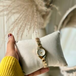 vintage white round Dial premium watch