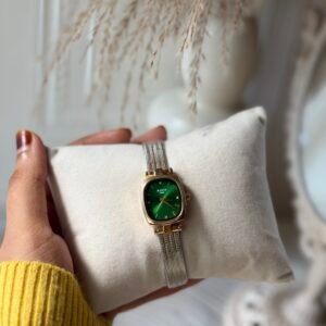 Vintage-Style Mesh Bracelet Watch with Green Face