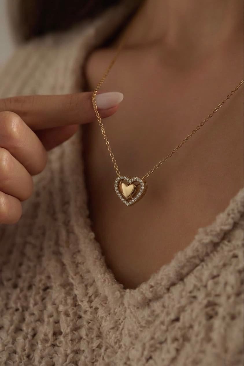 Minimal heart stone pendant - Image 3