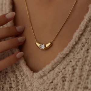 Curved Bar Pendant Necklace