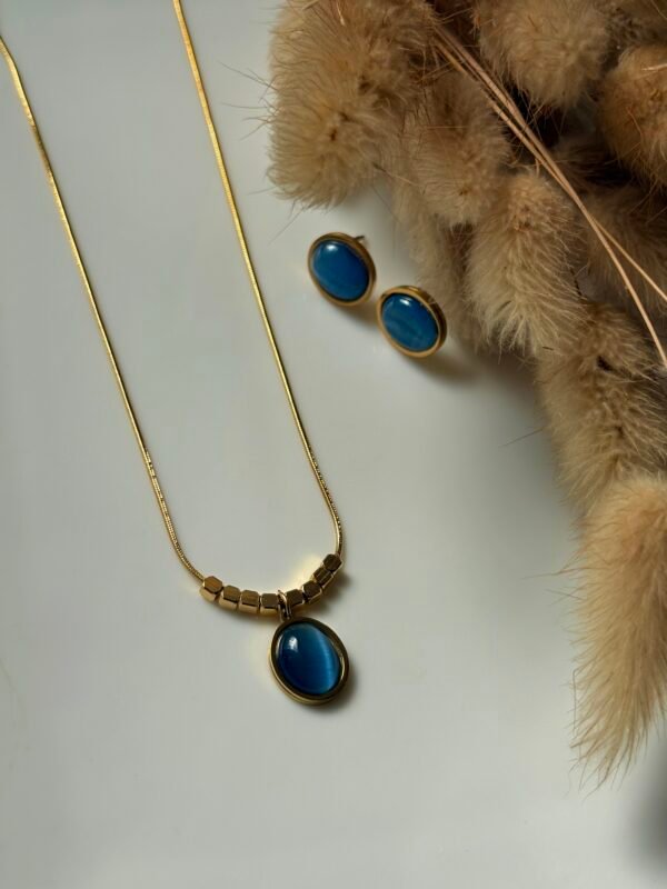 blue Gemstone pendant & earring