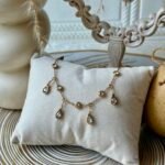 rain drop stone hanging bracelet