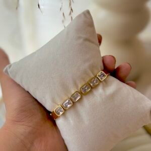 Crystal luxe openable bangle