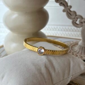 Gadroon pattern gold gemstone bangle