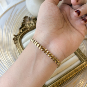 Laurel Leaf Linked Chain bracelet