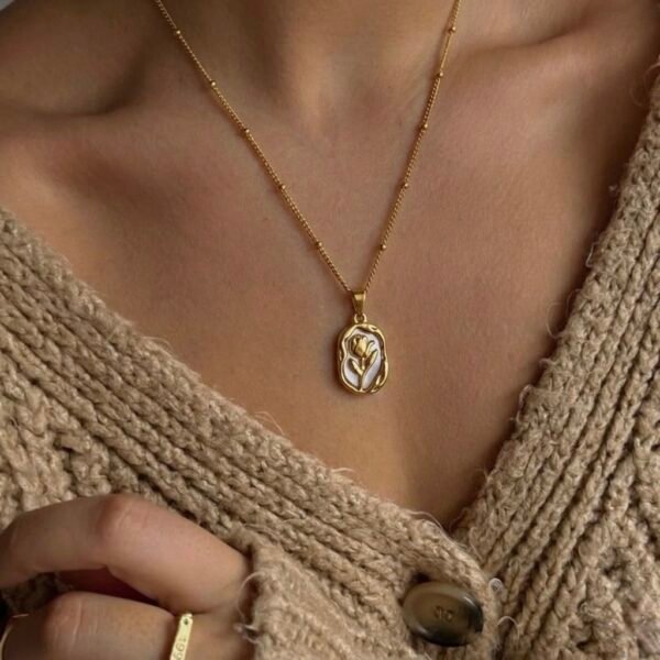 floral medallion necklace